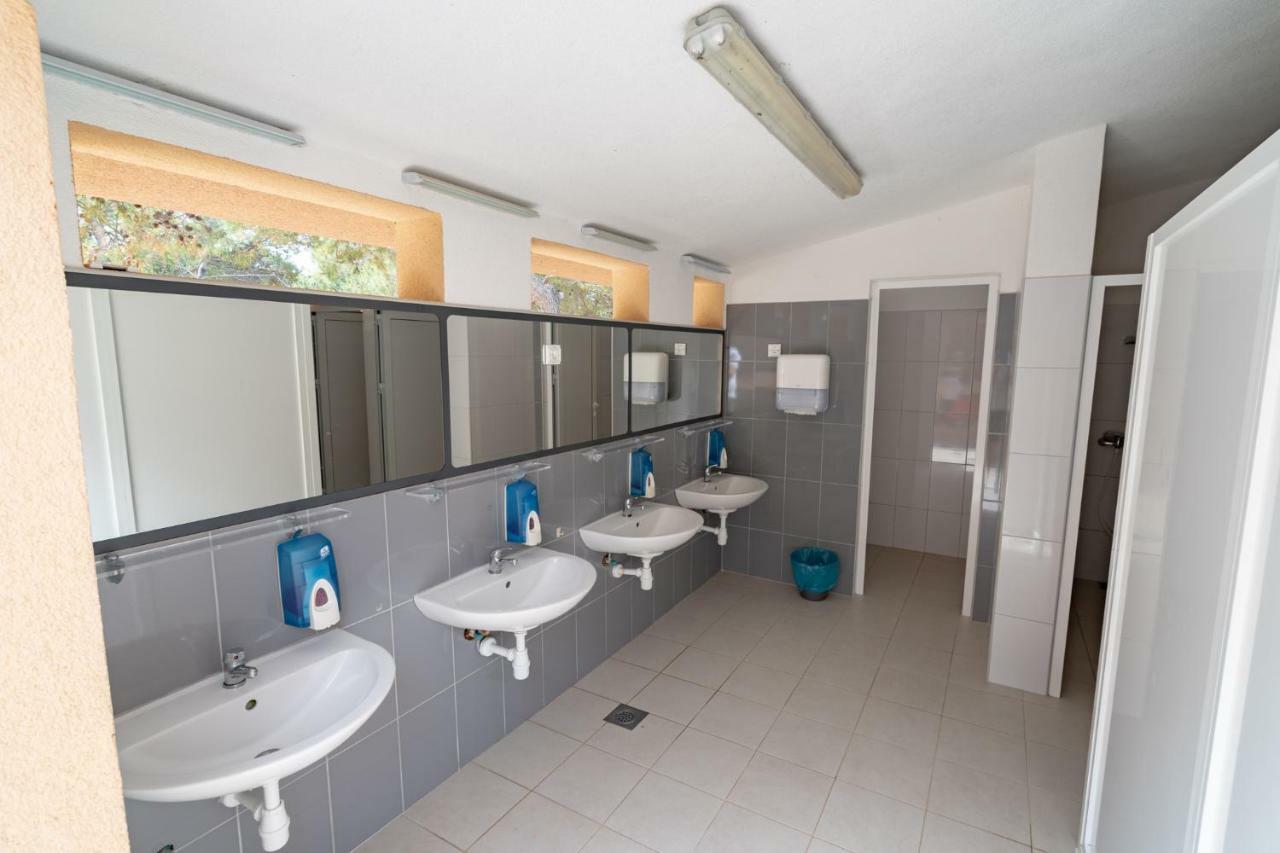 Camp Porat Hotel Povljana Zewnętrze zdjęcie